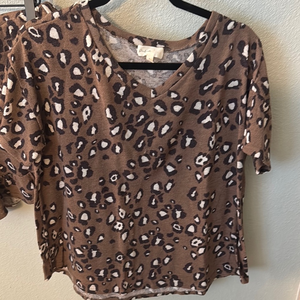 Leopard Print Lounge Set - Picture 3 of 7